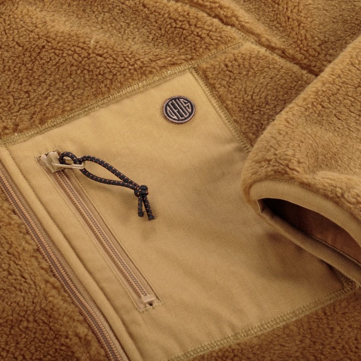 Deus Ex Machina Mackay Fleece - Proper Magazine